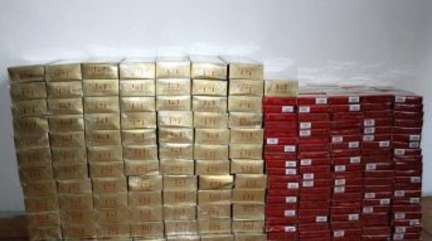 Pasinler'de Bin 500 Paket Ka&ccedil;ak Sigara Ele Ge&ccedil;irildi