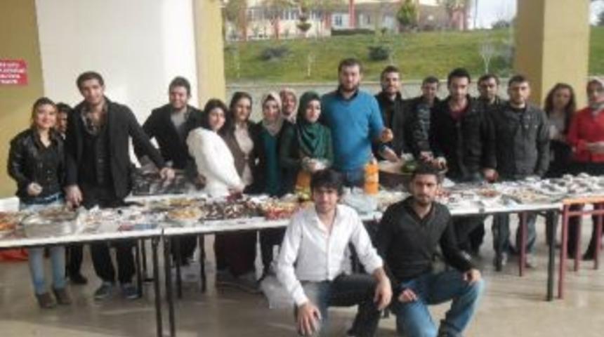 7 Aralık &Uuml;niversitesi'nde Kermes D&uuml;zenlendi