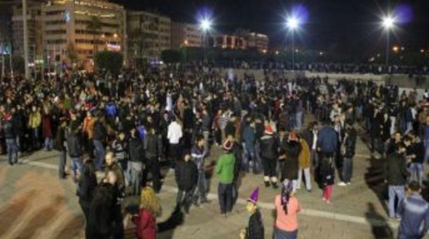 Kavga Ve Eğlence Birarada