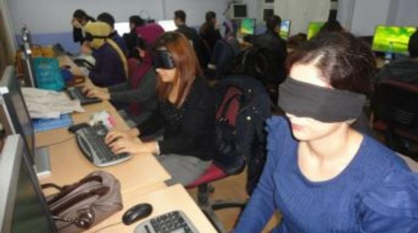 Hem&rsquo;den On Parmak Klavye Kursu