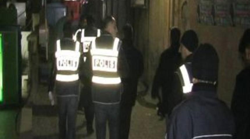 Eğlence Mekanlarına Gece Baskını