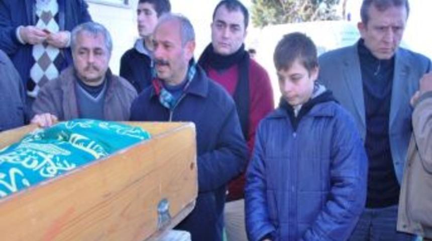 &Ouml;ğretmen Adayı &Ouml;ğrenci Hayatını Kaybetti