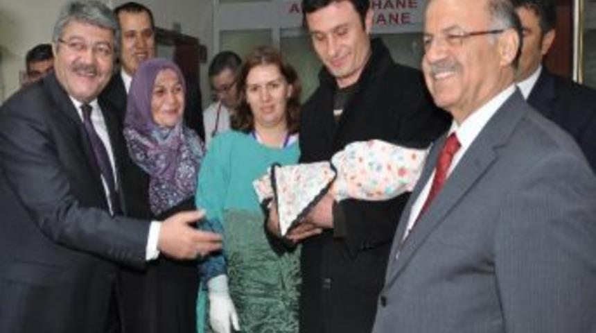 Kırıkkale'de 2013 Yılının İlk Bebekleri