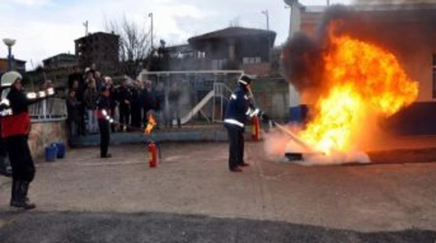 Suşehri İtfaiyesi 2012 Yılında 101 Olaya M&uuml;dahale Etti