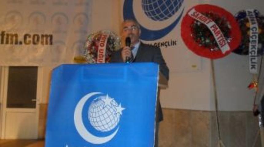 Soma'da Fetih Coşkusu Salonlara Sığmadı