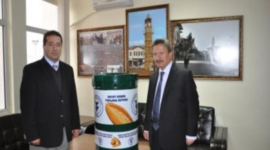 Başkan Başer: İsrafın Her T&uuml;rl&uuml;s&uuml; Ekonomiye Zarar Olduğu Gibi Dinen De G&uuml;nah