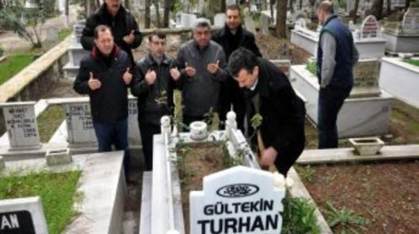 G&uuml;ltekin Turhan Mezarı Başında Anıldı