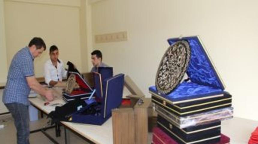 G&uuml;neysu Halk Eğitim Merkezi Plaket &Uuml;retimine Başladı