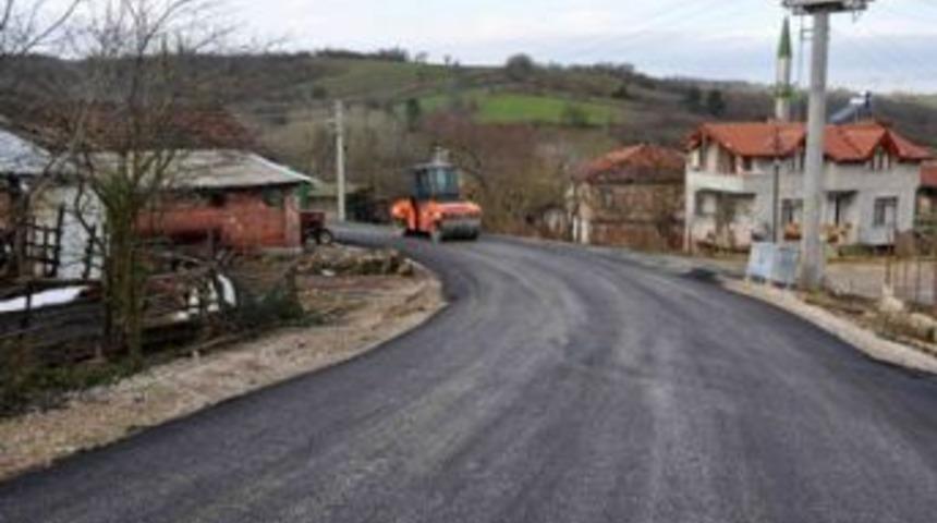 K&ouml;rfez ve Derince k&ouml;ylerine asfalt