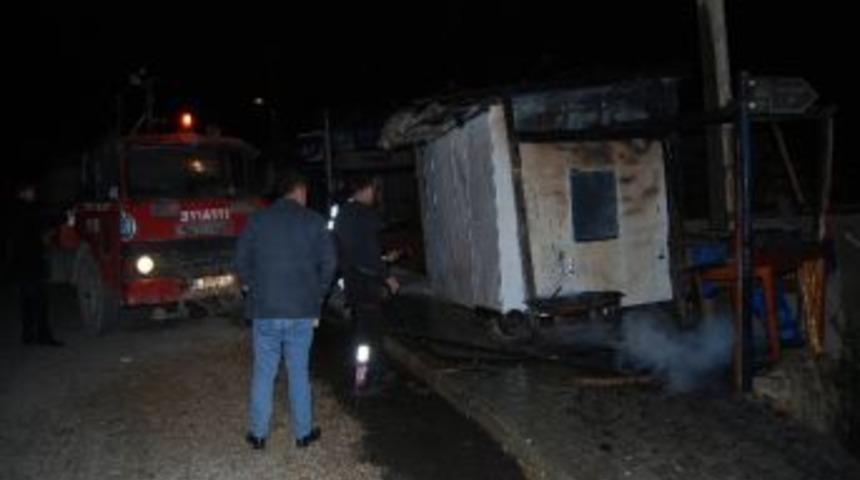 Kebap&ccedil;ı Barakasında Yangın