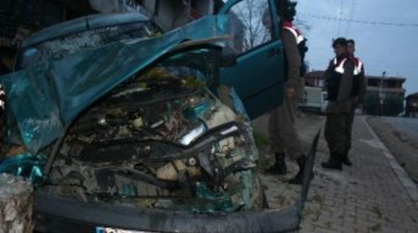 &Ouml;nce Duvara, Sonra Ağaca &Ccedil;arptı