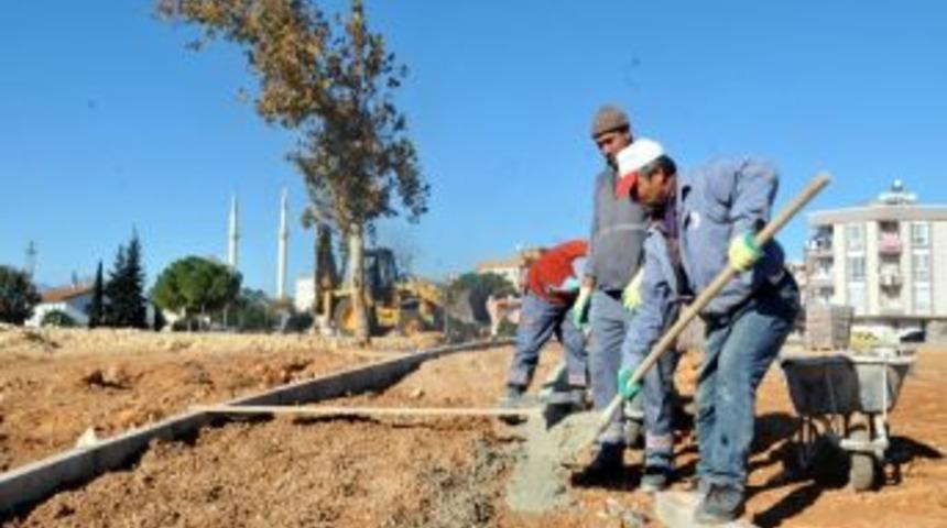Yeni Emek Mahallesi&rsquo;nde Park Yapılıyor
