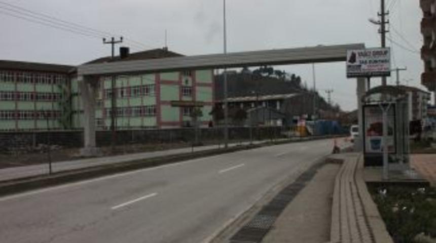 &Ouml;l&uuml;m Yoluna 3 &Uuml;st Ge&ccedil;it Yapılıyor