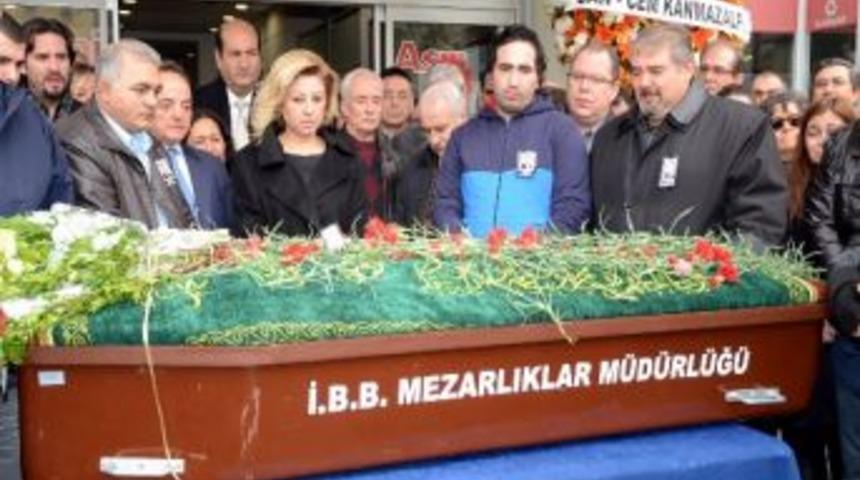 Gazeteci Son Yolculuğuna Uğurlandı