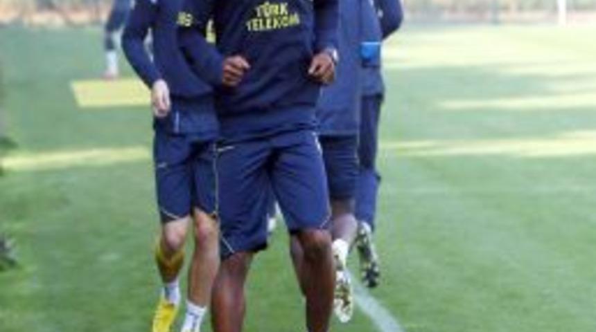 Fenerbah&ccedil;e, Ikinci Yarı Hazırlıklarına Başladı