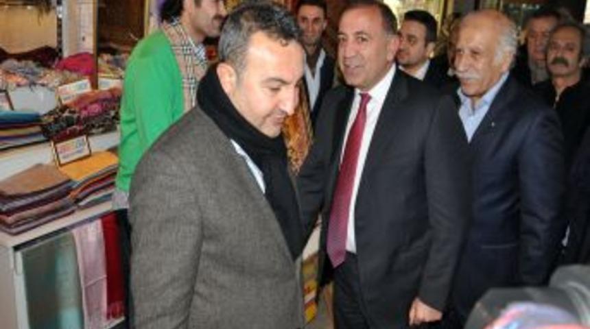 G&uuml;rsel Tekin: İktidar, Vatandaşı Gece Yarısı Zamlarla Buluşturdu