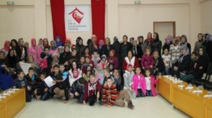 Vali Yılmaz&rsquo;ın Eşi Aysel Yılmaz Sevgi Evlerini Ziyaret Etti