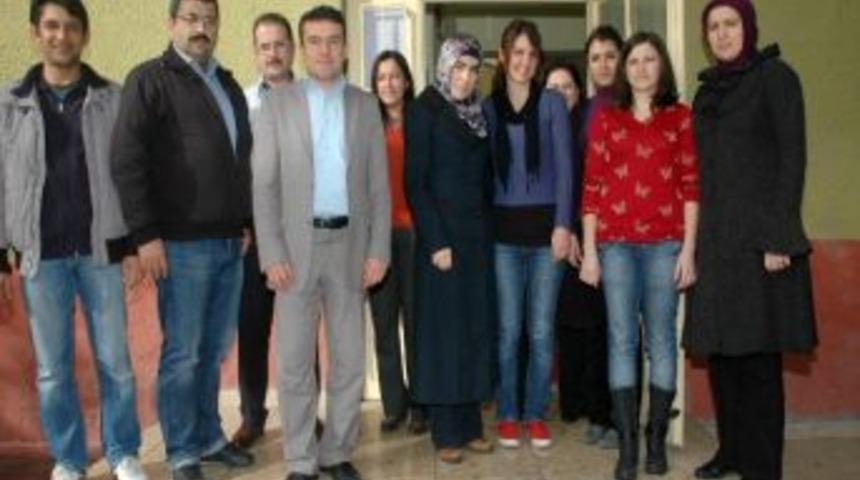 &Ouml;ğretmenler De Serbest Kıyafet İstedi