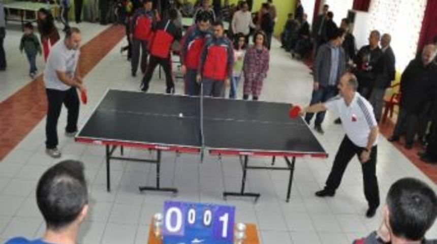 Siirt'te Masa Tenisi Turnuvasına Yoğun İlgi