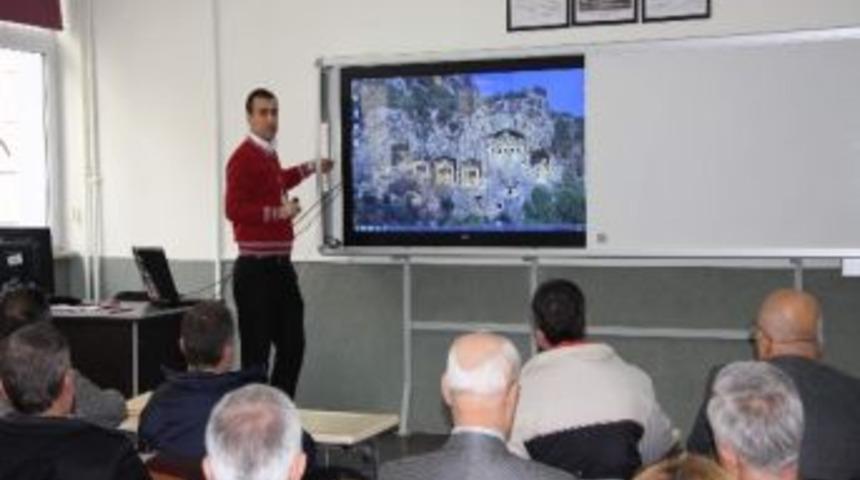 Amasya Eğitim Fak&uuml;ltesi&rsquo;ne 15 Akıllı Tahta