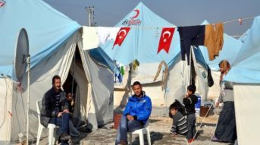 Suriyeli M&uuml;lteciler H&uuml;rriyeti Bekliyor