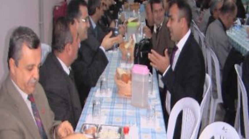 Alaşehir'de Okul M&uuml;d&uuml;rleri Toplandı