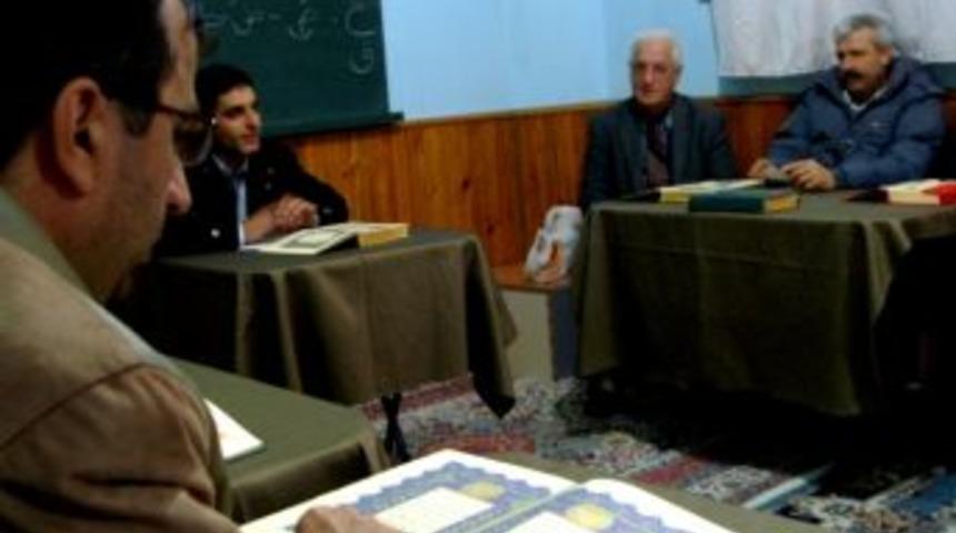 Cemaate Kuranı Kerim Eğitimi