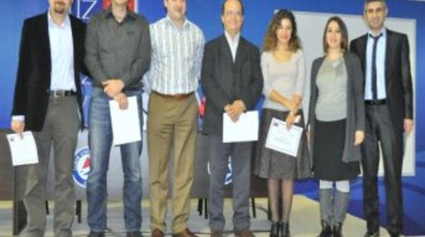 Odt&uuml;'l&uuml; M&uuml;hendisler, İz&uuml; &Ouml;ğrencileri İle Buluştu