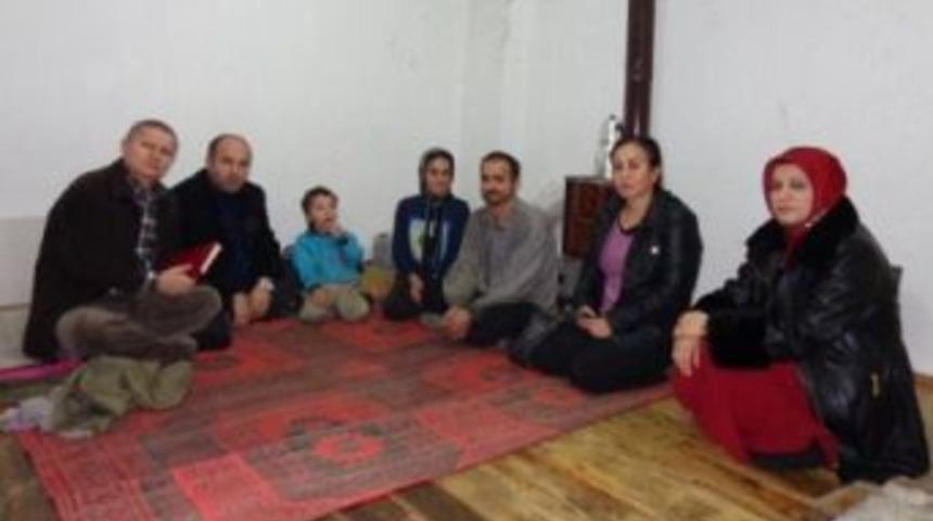 Bir yardım elide siz uzatın