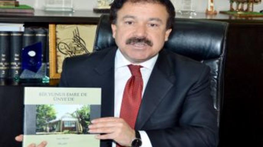 Argan&rsquo;dan 'Bir Yunus Emre De &Uuml;nye&rsquo;de' Kitabı