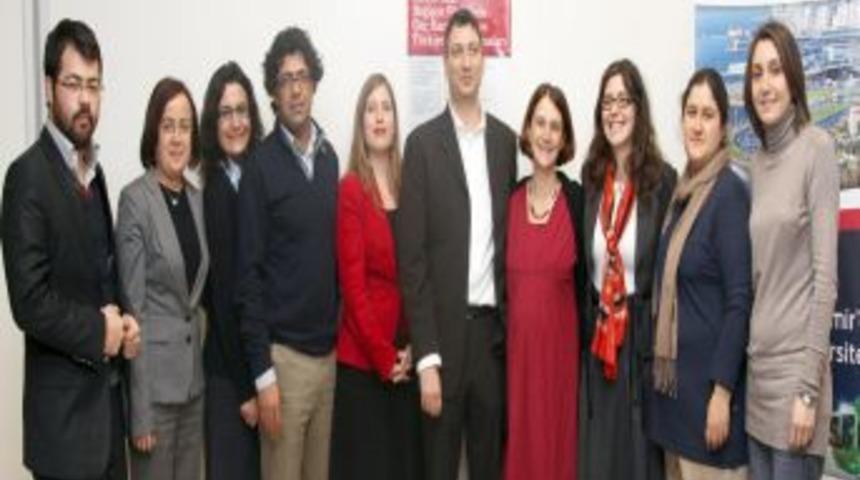 Gediz &Uuml;niversitesi 'G&ouml;&ccedil; Araştırmaları Grubu' Kurdu