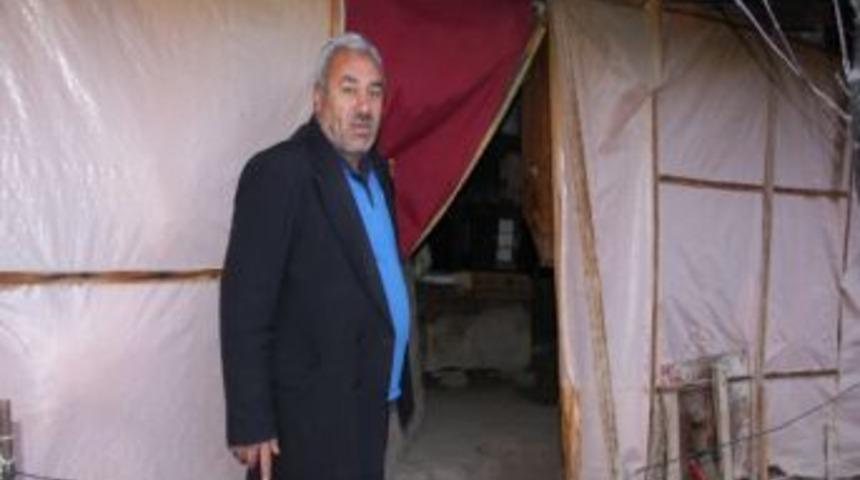 Oğlunun D&uuml;ğ&uuml;n&uuml;nde Kesmek İ&ccedil;in Aldığı Koyunları &Ccedil;alındı