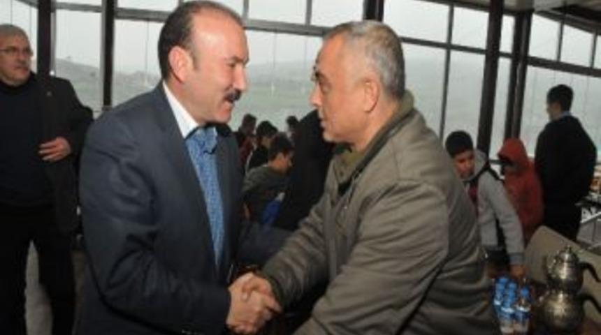 Nevzat Doğan Vatandaşlarla Kahvaltıda Buluştu