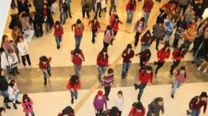 Alışveriş Yaparken Şaşırtan S&uuml;rpriz