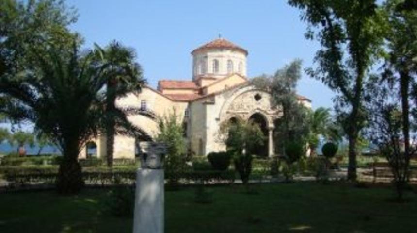 Trabzon'daki Ayasofya M&uuml;zesi'nde S&ouml;z Artık Vakıflar'ın