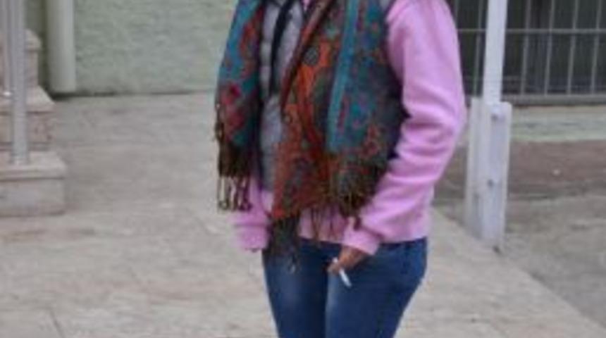 Kendini Yaralayınca Sınır Dışı Oldu