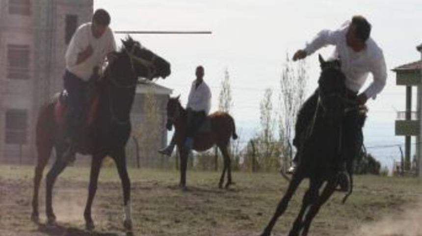 Kasaba Dediğin B&ouml;yle Olur