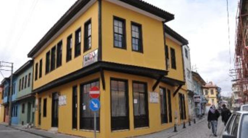 Belediye Tarihi Evlerde Dış Cephe Yenileme &Ccedil;alışmalarını S&uuml;rd&uuml;r&uuml;yor