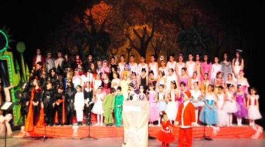 Altındağlı &Ccedil;ocuklar Operayla Tanıştı