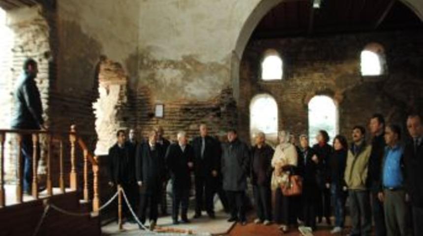 G&uuml;rsu Belediyesi'nden İznik&rsquo;e Tarihi Yolculuk