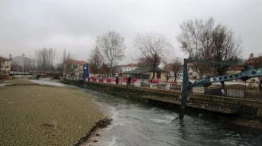 Koca &Ccedil;ay&rsquo;da Temizleme &Ccedil;alışması Başladı