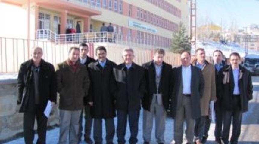 Eğitim-bir-sen Bayburt Şubesi&rsquo;nden Kıyafet Tepkisi