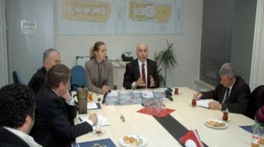 Alper Potuk En İyi Futbolcu Se&ccedil;ildi