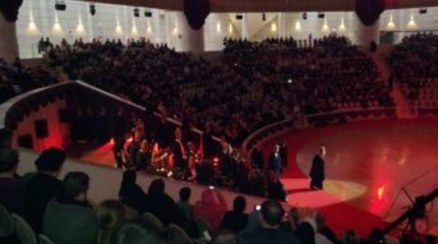 Cizre Polisi, &Uuml;niversiteye Hazırlanan &Ouml;ğrencileri Konya'ya G&ouml;t&uuml;rd&uuml;