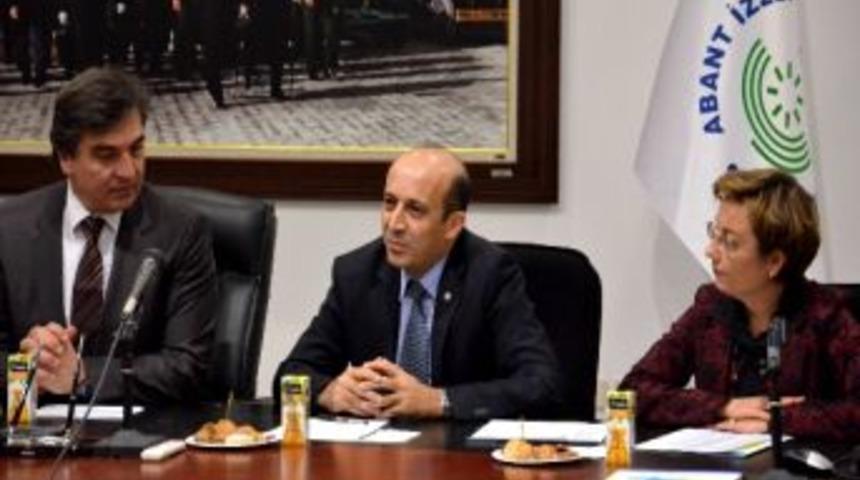 Aib&uuml; Rekt&ouml;rl&uuml;ğ&uuml; Başarılı Personeli &Ouml;d&uuml;llendirdi