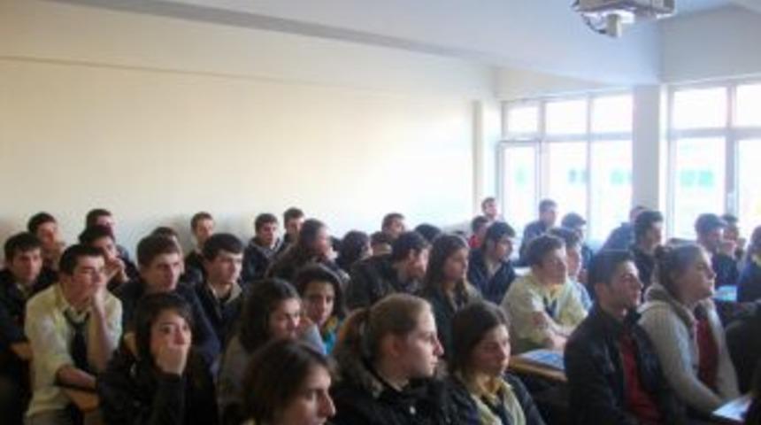 Sinop&rsquo;ta Lise &Ouml;ğrencilerine Ter&ouml;r Konferansı