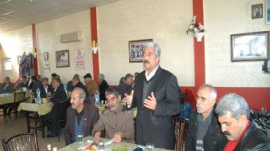 Ergani'de Muhtarlara "b&uuml;y&uuml;kşehir Yasası" Bilgilendirmesi