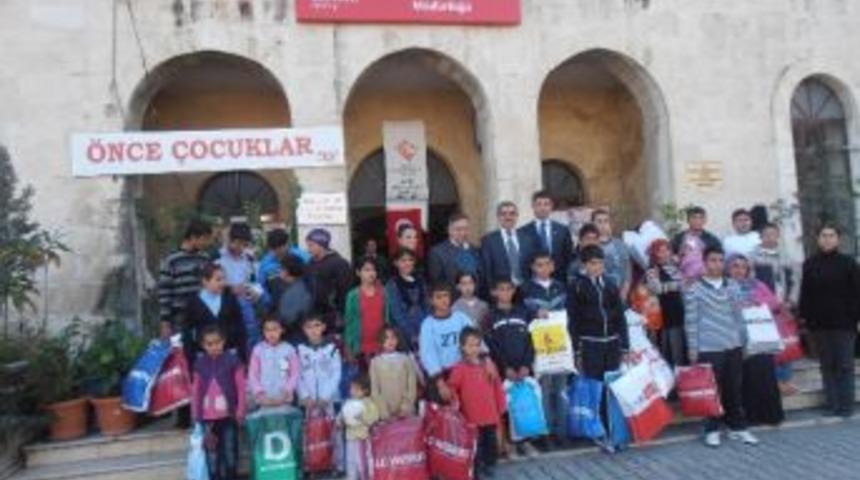 &Ccedil;ogem'li &Ccedil;ocuklara Giysi Yardımı