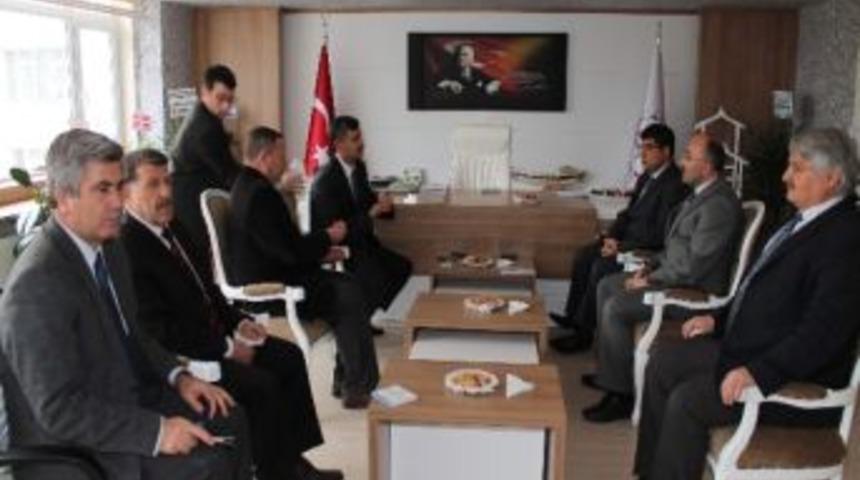 Vali Bektaş, Milli Eğitim M&uuml;d&uuml;r&uuml; Aksoy&rsquo;u Ziyaret Etti