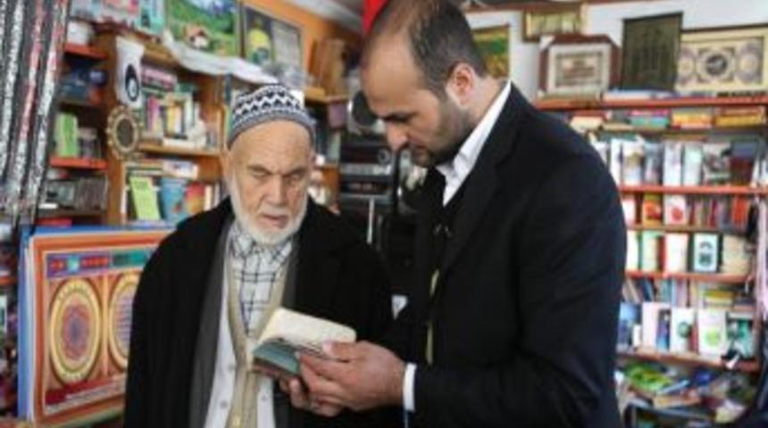 49 Yıl &Ouml;nce Şehit Edilen Dedesinin Mezarını Arıyor